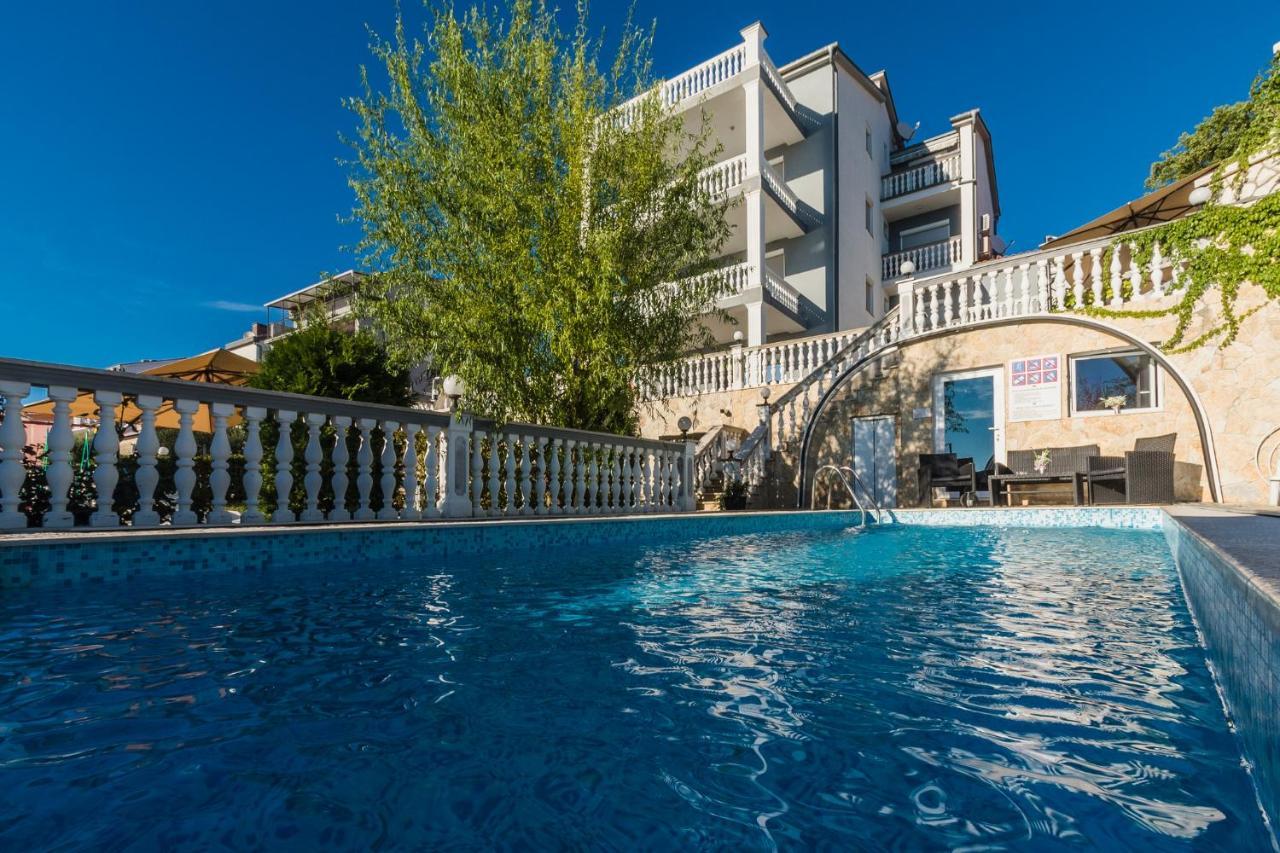 Villa Mara Crikvenica Luaran gambar