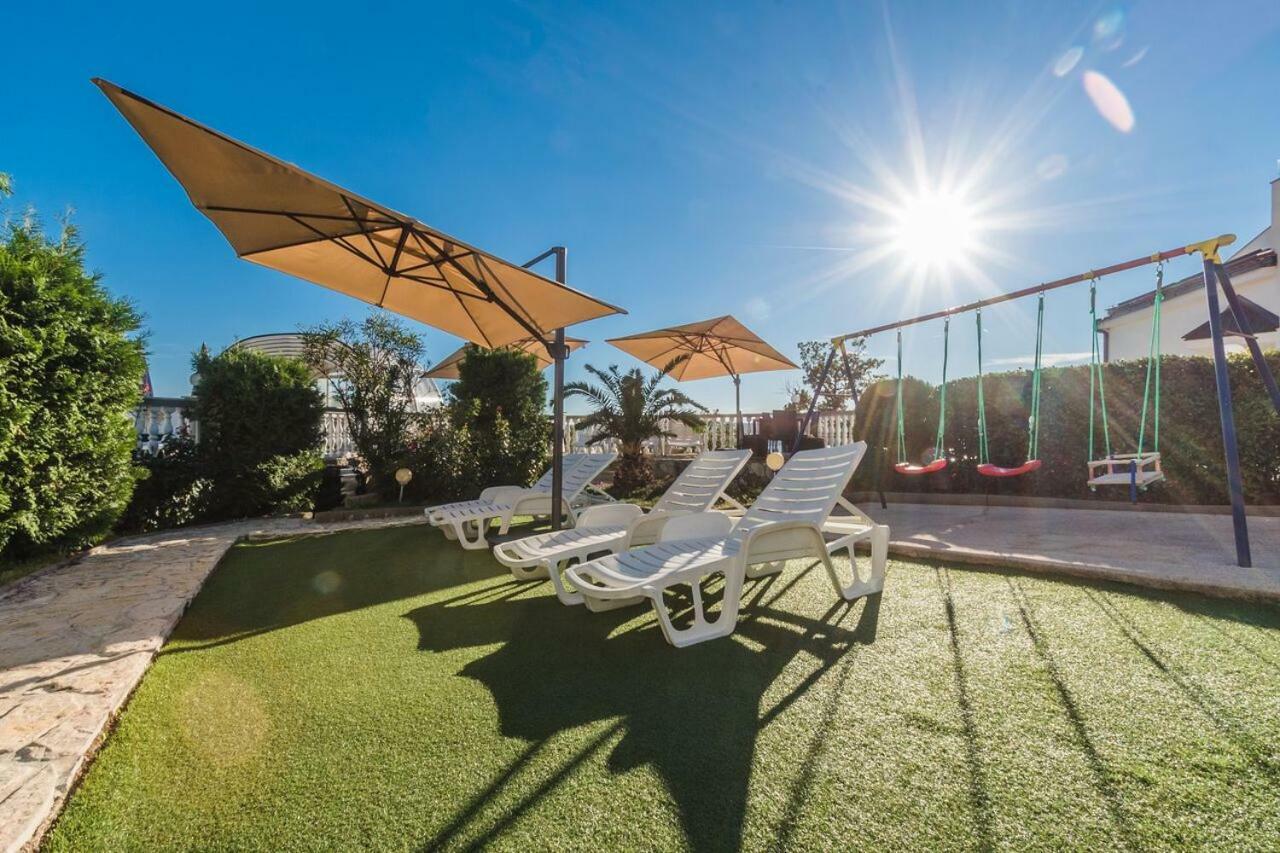 Villa Mara Crikvenica Luaran gambar