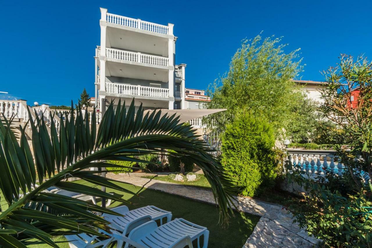 Villa Mara Crikvenica Luaran gambar